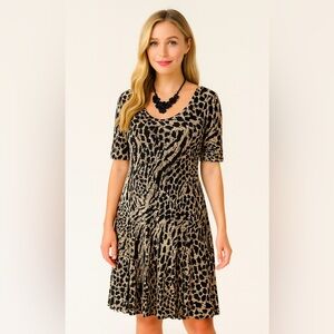 Bella Flowy leopard dress, NWOT